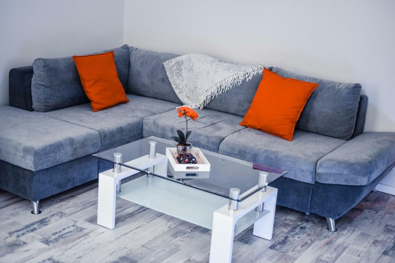 New Designed Apartment In Вена Экстерьер фото